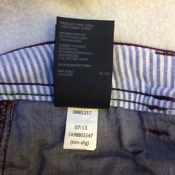 Burgundy Tommy Hilfiger corduroy mini skirt - Picture 7 of 7